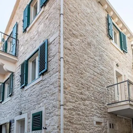 Sonja - Two Bedroom With Balcony And Garden View A3 2 St * Pucisca